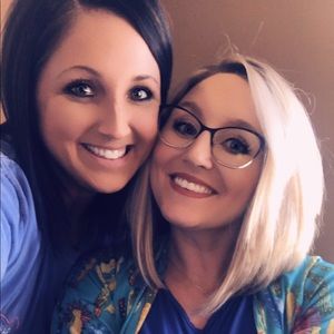 Meet your Posher, Hillary